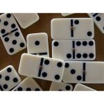 Jeu de dominos 28pcs avec boite de rangement