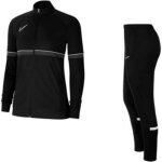 Jogging - nike - swoosh noir femme - manches longues - respirant - dri - fit Jogging - nike - swoosh noir femme - manches longues - respirant - dri - fit