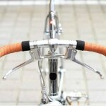 Levier de frein de vélo 1 paire de leviers de frein de vélo guidon de route rétro ville barre sport decoration ... Levier de frein de vélo 1 paire de leviers de frein de vélo guidon de route rétro ville barre sport decoration ...