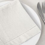 Lot de 12 serviettes de table coloris blanc - dim : l. 40 x l. 40 cm