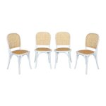 Lot de 4 chaises vintage en bois avec assise et dossier en rotin. coloris blanc. l 44. 5 x p 48 x h 89. ...