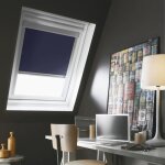 Madecostore store de toit occultant cadre alu compatible velux� - bleu fonc� - l114 x hs06