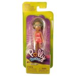 Poup�e de collection - mattel - shani - tenue d�t� courte rouge - sandales bleues - grandes lunettes