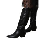 Santiags en simili  motifs en surpiqres. possde une fermeture zippe sur le ct. pour femme - bottes ...