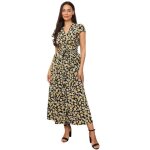 Robe longue � motif floral avec volants � lavant et sur la taille. dot�e de 2 rang�es d�lastiques sur ...