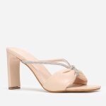 La modeuse - tongs mules - mules avec une bride matelassée nouée par deux fines brides en strass. semelle ... La modeuse - tongs mules - mules avec une bride matelassée nouée par deux fines brides en strass. semelle ...