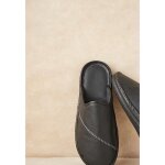 Damart - mules en cuir grain - noir