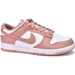Nike dunk sb low rose whisper rose chaussures de sport pour homme femme rose.