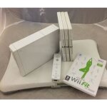 Console de salon - nintendo - wii - pack complet avec 3 jeux - wii fit - balance board