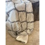 Plaid - ourson - losange berber - blanc - 100% polyester - 125x150 cm Plaid - ourson - losange berber - blanc - 100% polyester - 125x150 cm