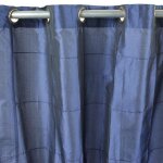 Rideau en taffetas bleu 150x250
