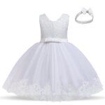 Robe de bapt�me � gros n?ud pour filles tutu pelucheux blanc