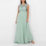 La modeuse - robes - robe longue  dentelle sur le buste. modle smock au dos avec bouton sur la nuque. ...
