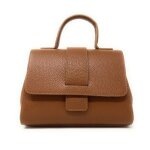 Sac bandoulière en cuir grainé - oh my bag - smart - marron - femme - l 21 cm x h 20 cm x p 12 cm Sac bandoulière en cuir grainé - oh my bag - smart - marron - femme - l 21 cm x h 20 cm x p 12 cm
