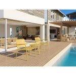 Salon de jardin en m�tal - 2 fauteuils bas empilables et une table dappoint ronde - jaune moutarde - ...