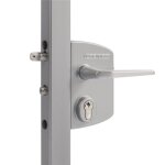Serrure applique pour portail lakq60u2l pour profil de 60 à 80mm - locinox - lakq6060u2lzilvvszm Serrure applique pour portail lakq60u2l pour profil de 60 à 80mm - locinox - lakq6060u2lzilvvszm