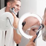 Shop - story - miroir grossissant à led avec bras flexible et ventouse cadeau pour homme Shop - story - miroir grossissant à led avec bras flexible et ventouse cadeau pour homme