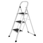 Marchepied 3 marches pliable escabeau verrou de s�curit� facile � ranger charge 150 kg blanc nuage