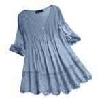 Tunique femme vintage à volants en dentelle col v bleu ciel - taille plus Tunique femme vintage à volants en dentelle col v bleu ciel - taille plus