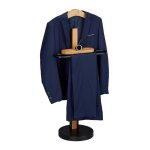 Relaxdays valet avec support autonome costumes sans plis porte - vêtements bambou&métal 109 x 48 x 30cm ... Relaxdays valet avec support autonome costumes sans plis porte - vêtements bambou&métal 109 x 48 x 30cm ...