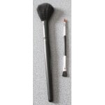 Deux pinceaux de maquillage yves rocher - 1 fin duo noir et argent + 1 grand noir - modles conformes ...