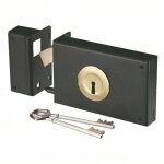 Serrure de portail coulissant � crochet � 4 gorges - main gauche - 384000 jpm