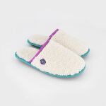 Chaussons en sherpa beige et violet