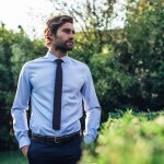 Cravate tricot marine et camel