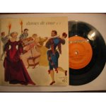 Danses de cour n 2 branle de bourgogne / gaillarde / courante : passepied   avec livret partition )