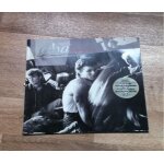 Disque vinyle 33t hunting high and low / take on me / train of tyough / love is reason / dream myself ... Disque vinyle 33t hunting high and low / take on me / train of tyough / love is reason / dream myself ...