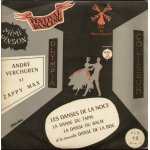 Festival - dancing -  les danses de la noce  : la danse du tapis, la danse du balai et la nouvelle  danse ...