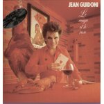 Le rouge et le rose : tout va bien, smoking blanc, un enfant, rouge, rose, grand'm�re fait du strip - ...