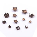 Clous  griffes carrs bronze - mt - mondial tissus