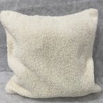 Housse de coussin 45x45 moumoute pais cru - mondial tissus