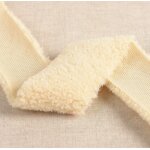 Ruban fourrure synth�tique 50 mm sable - mondial tissus