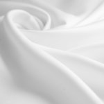 Tissu  draps satin viscose de bambou blanc - mondial tissus