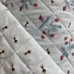 Tissu matelass imprim fraisier dlicat bleu - mondial tissus
