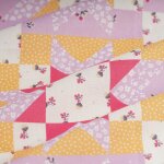 Tissu popeline coton bio patchwork fleuri rose - mt - mondial tissus