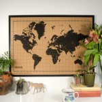 Milimetrado carte du monde lige et cadre bois noir et marron 70x50 cm