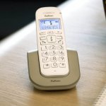 Profoon ensemble de 2 téléphones sans fil gros boutons blanc 2608 duo Profoon ensemble de 2 téléphones sans fil gros boutons blanc 2608 duo