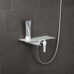 Sch�tte mitigeur de douche avec �tag�re waterway