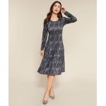 Robe en maille �vas�e