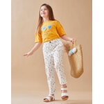 Pantalon 3 / 4 en twill fleuri, �cru