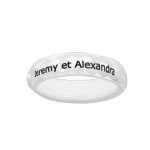 Alliance demi - jonc en céramique blanche 5mm avec facettes Alliance demi - jonc en céramique blanche 5mm avec facettes
