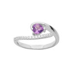 Bague en argent rhodi coeur en amethyste vritable et oxydes blancs sertis
