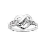 Bague en argent rhodi� coeur entrelac� et oxydes blancs