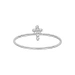 Bague en argent rhodi motif croix orne d'oxydes blancs sertis