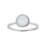 Bague en argent rhodié avec opale blanche de synthèse ronde Bague en argent rhodié avec opale blanche de synthèse ronde