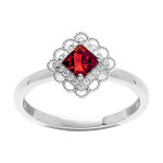 Bague en argent rhodi� avec oxyde rouge carr� serti et halo d' oxydes blancs