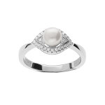 Bague en argent rhodi avec perle de culture d'eau douce blanche 6mm sur oeil d'oxydes blancs sertis